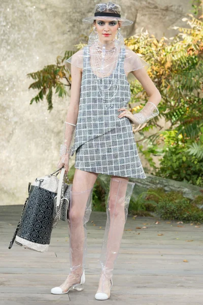 Look 33